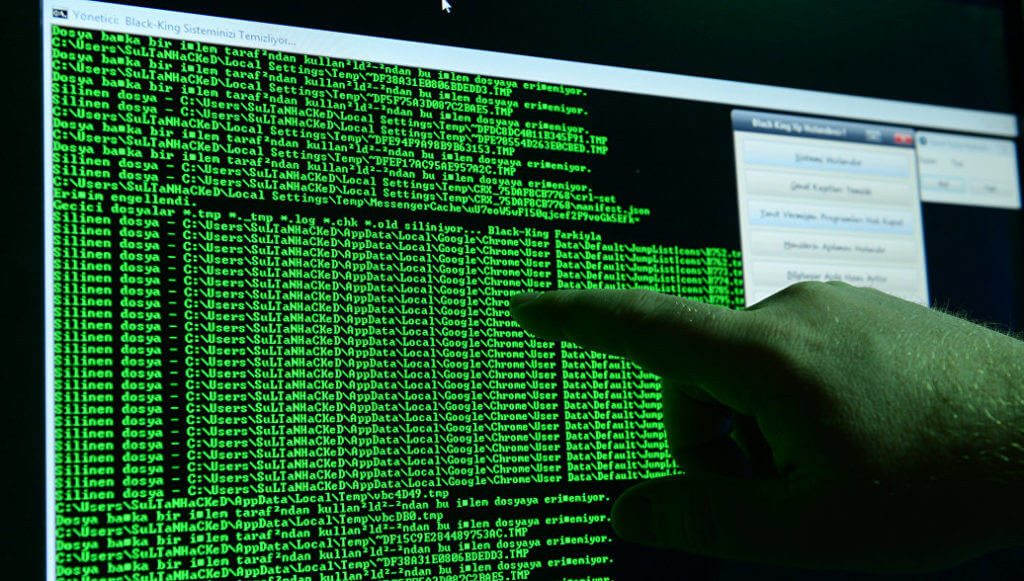 Сбербанк в 2017 году отразил 300 тыс. атак хакеров